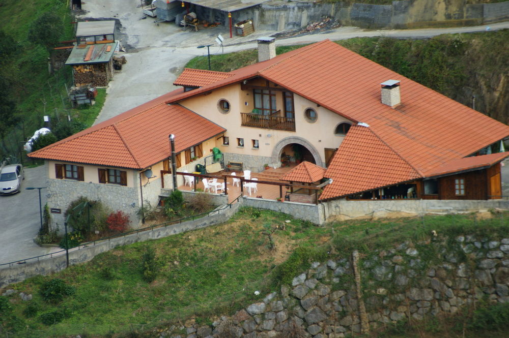 Agroturismo Ordaola Alonsotegi Luaran gambar